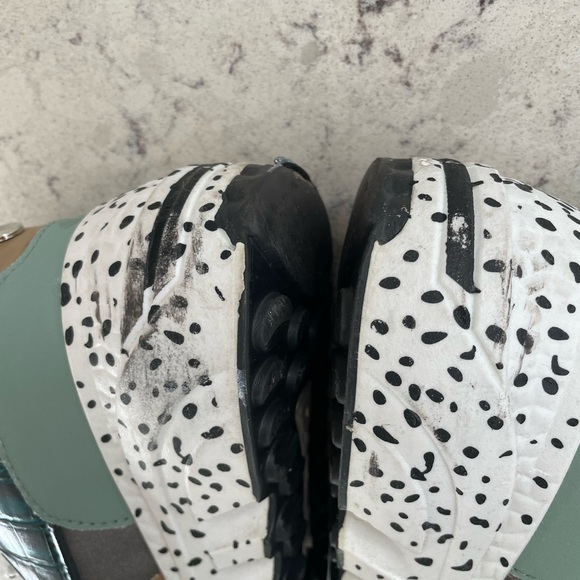 Leopard Colorblock lace up Chunky Sneakers - Picture 5 of 7